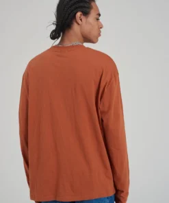 The Ragged Priest MEN'S Kickers Classics Rust Tee